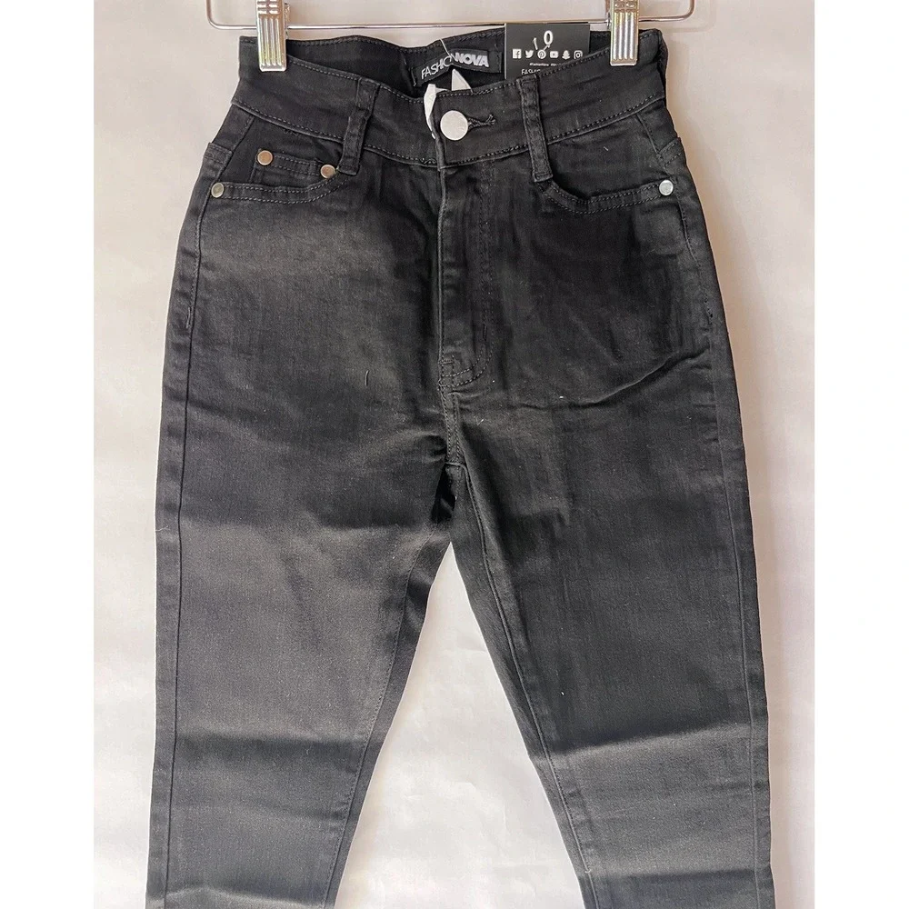 NWT Women's Fashion Nova Black Coraline High Rise Jeans Size‎ 0